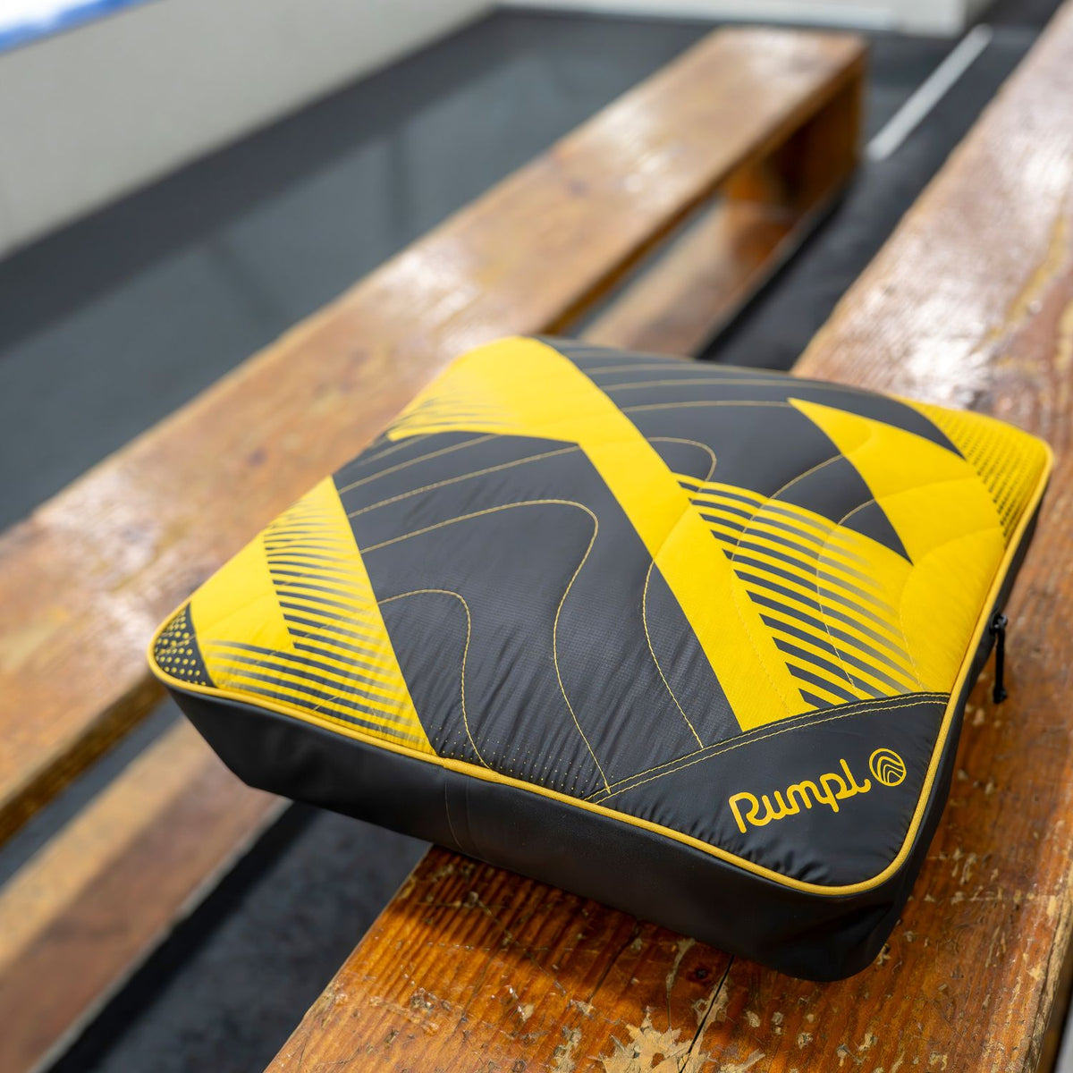 Gametime Puffy Blanket - Yellow / Black