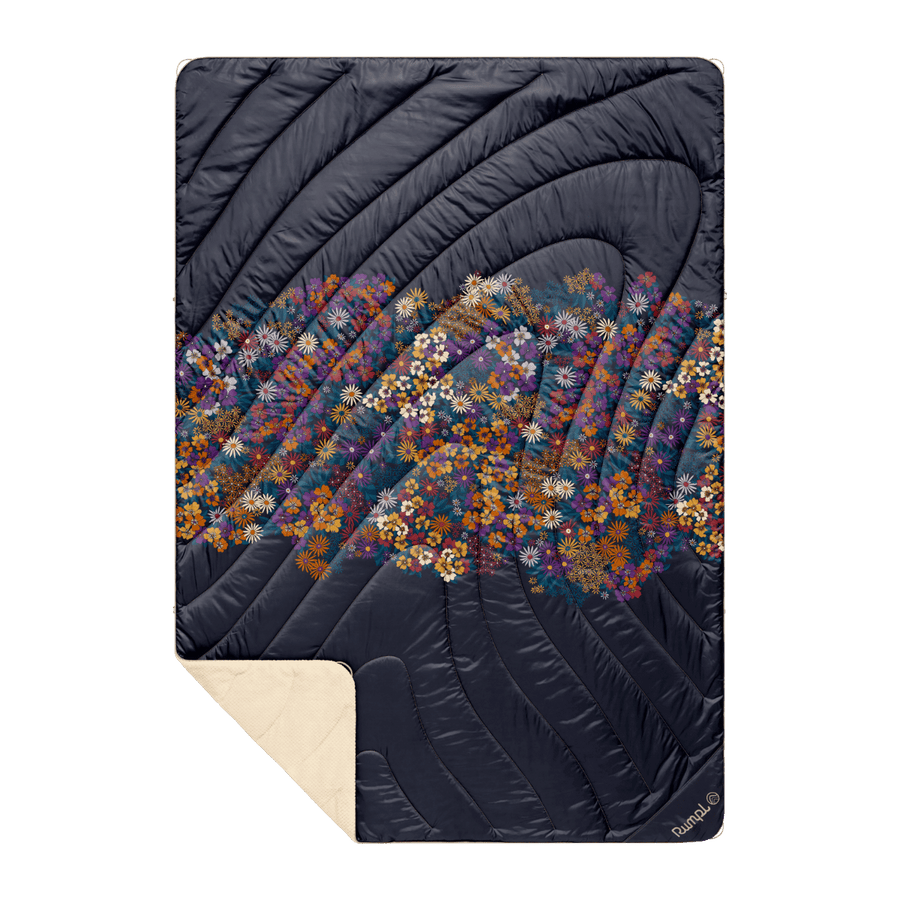 Fleece Puffy Blanket - Midnight Bloom