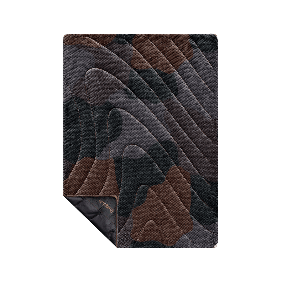 Fleece Puffy Throw Blanket - Puzzled Black
