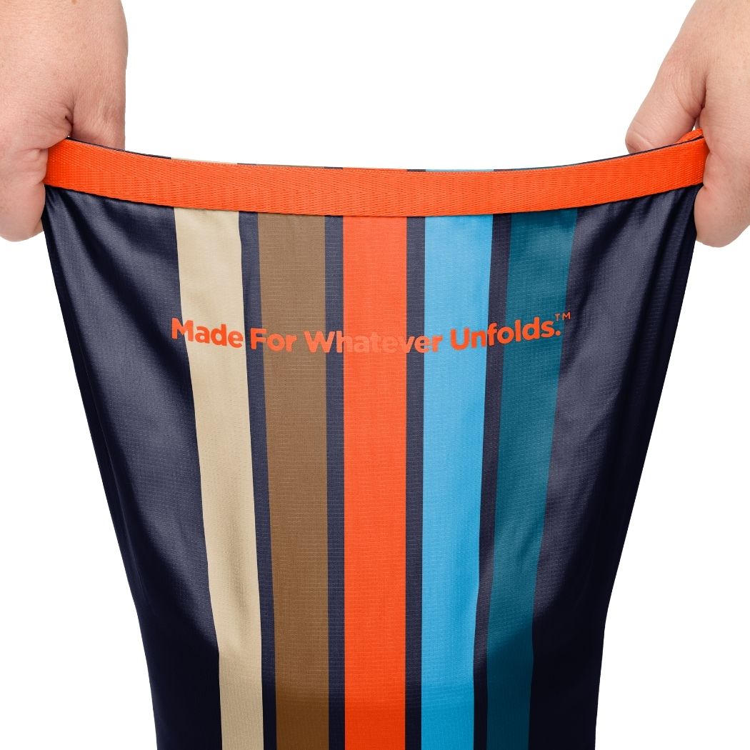 Original Puffy Blanket - Midnight Retro Stripes