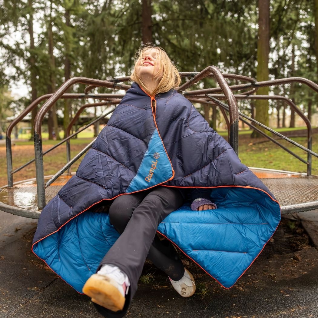 Original Puffy Throw Blanket - Midnight Blue